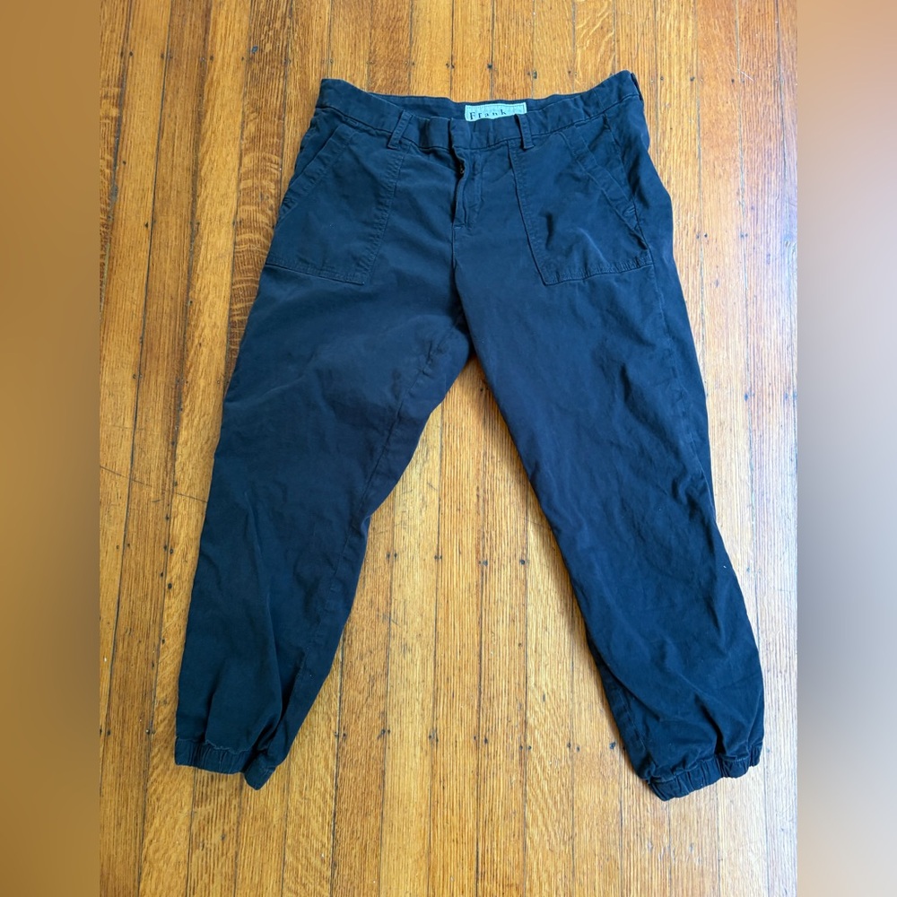 Frank & Eileen Black Elastic-Cuff Jogger Pants